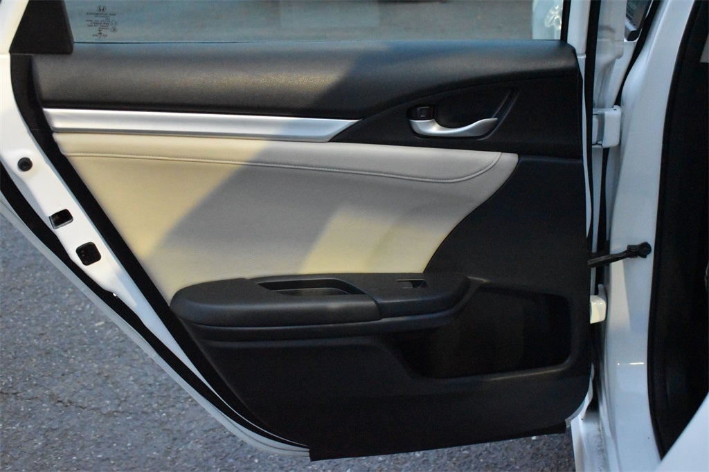 2017 Honda Civic Touring