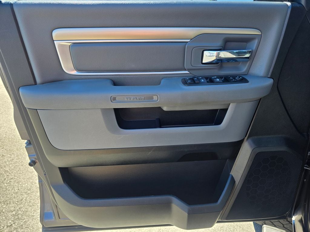 2015 RAM 1500 SLT