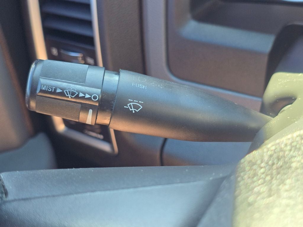 2015 RAM 1500 SLT