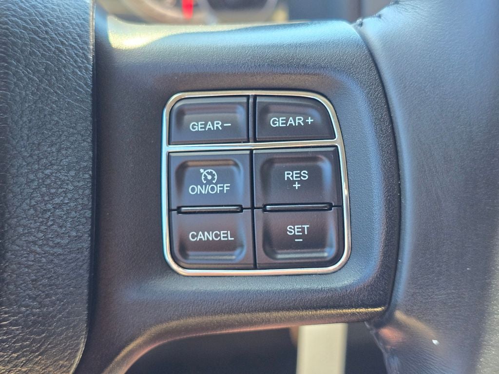 2015 RAM 1500 SLT
