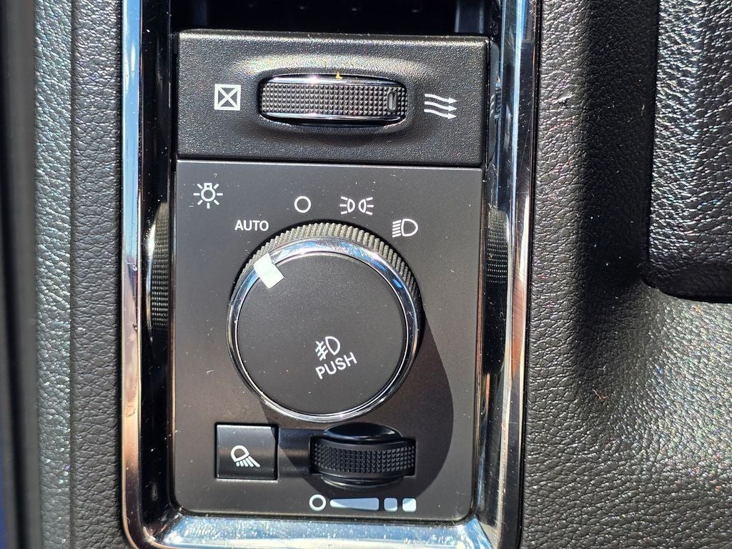2015 RAM 1500 Sport