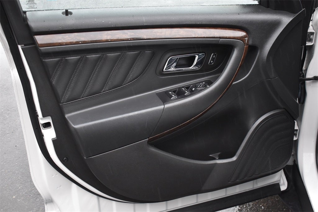 2017 Ford Taurus Limited