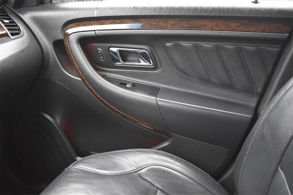 2017 Ford Taurus Limited