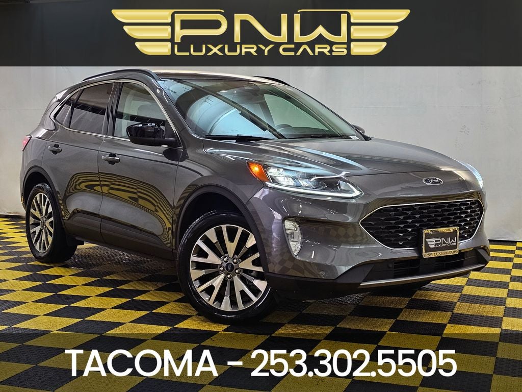 2022 Ford Escape Titanium