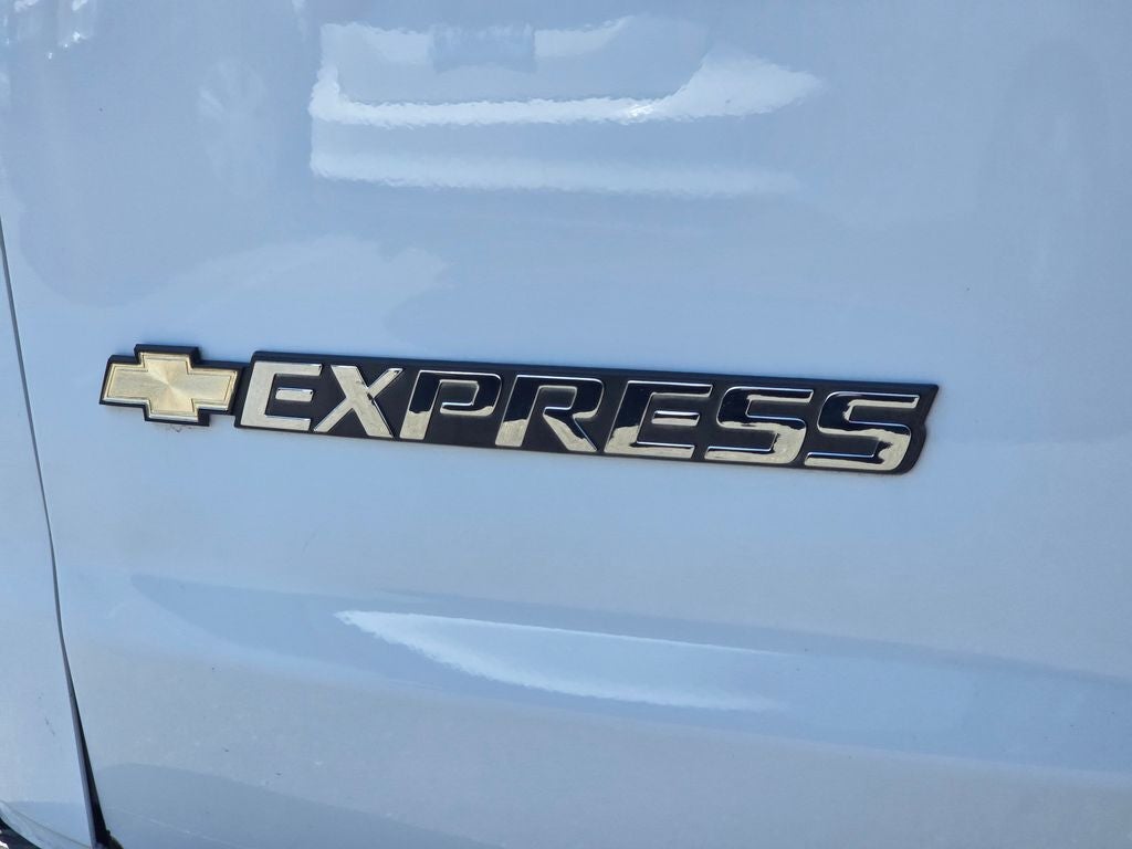 2023 Chevrolet Express 2500 Work Van Cargo