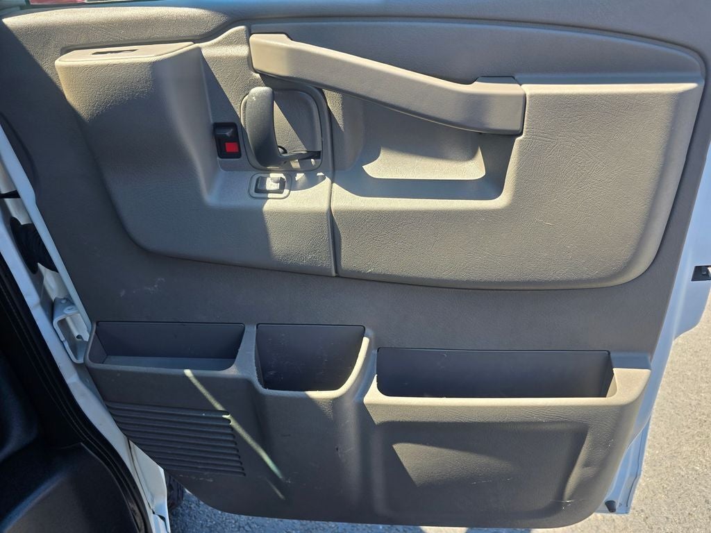 2023 Chevrolet Express 2500 Work Van Cargo