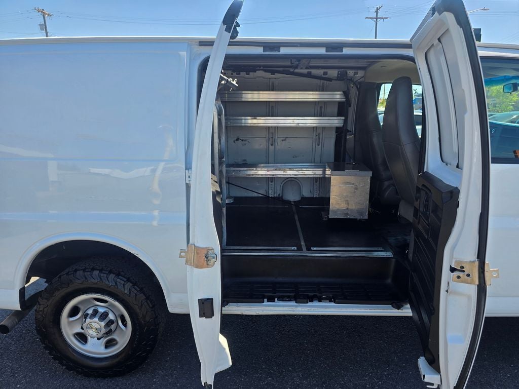2023 Chevrolet Express 2500 Work Van Cargo
