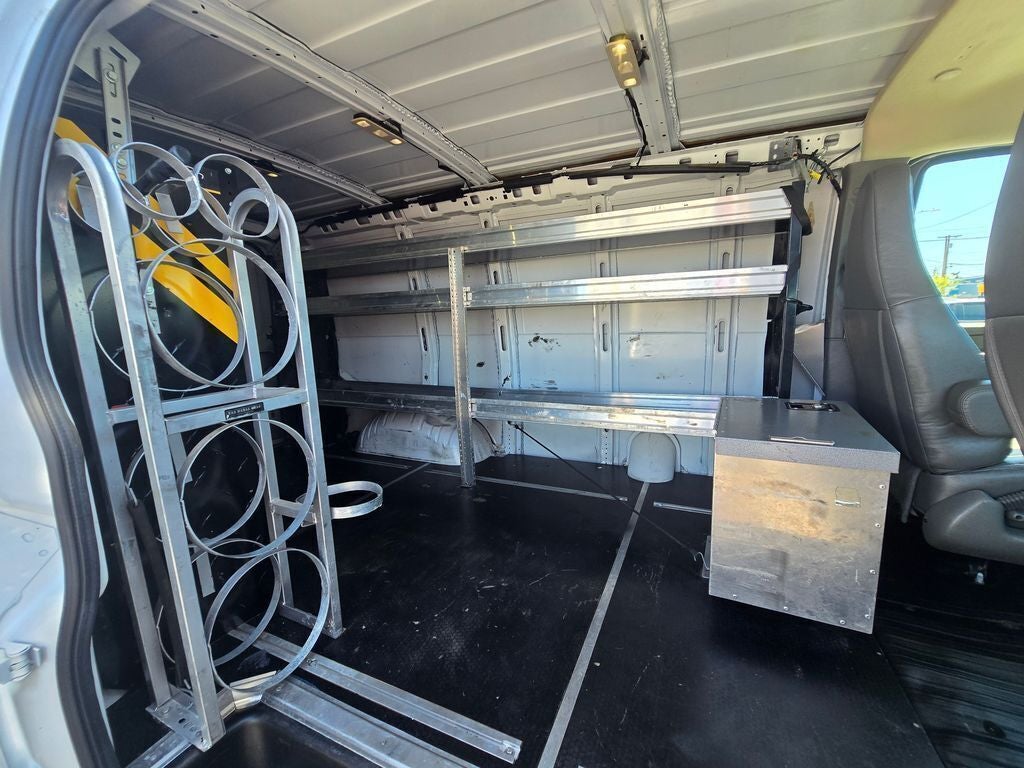 2023 Chevrolet Express 2500 Work Van Cargo