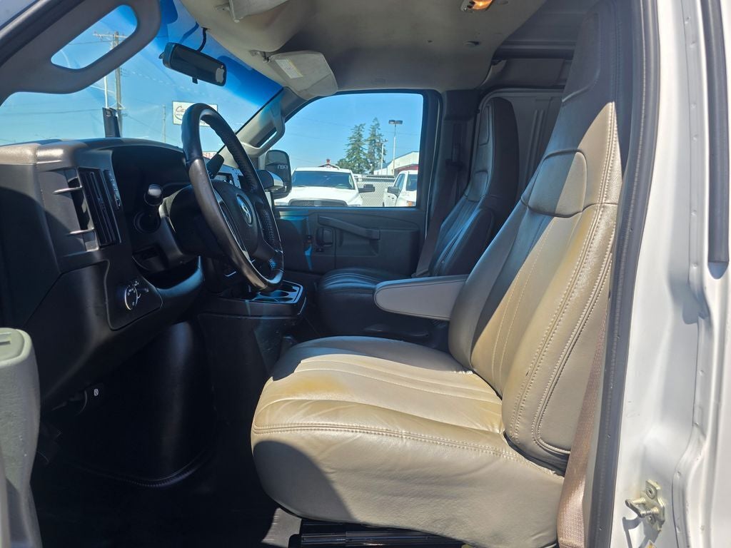 2023 Chevrolet Express 2500 Work Van Cargo