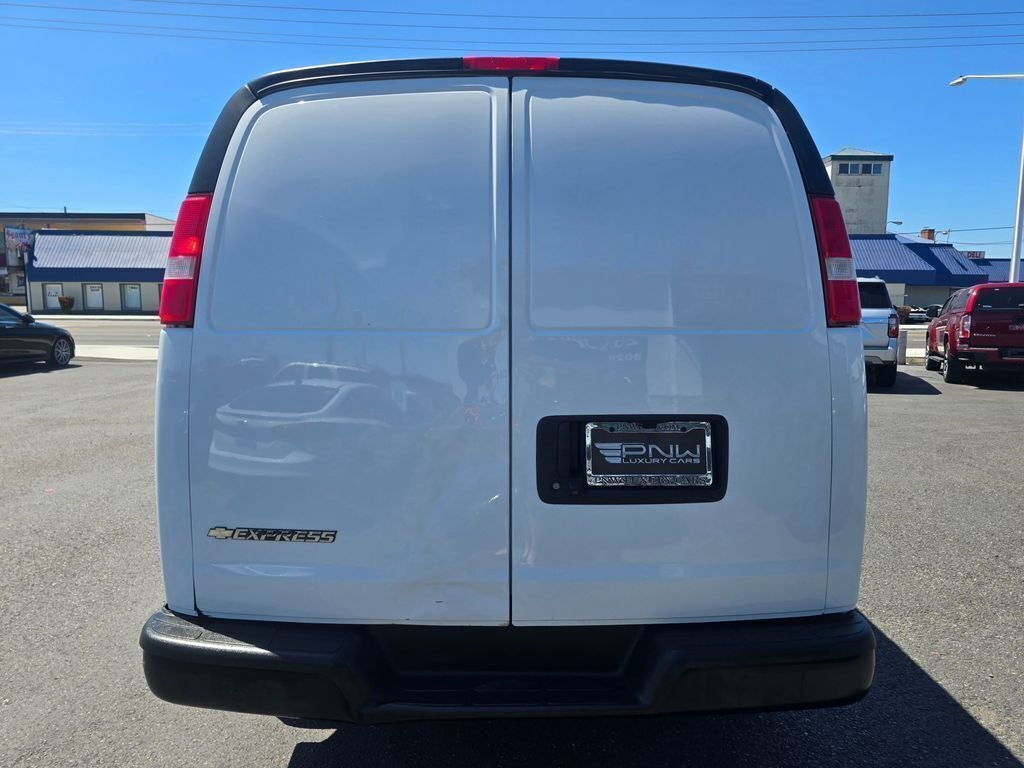 2023 Chevrolet Express 2500 Work Van Cargo