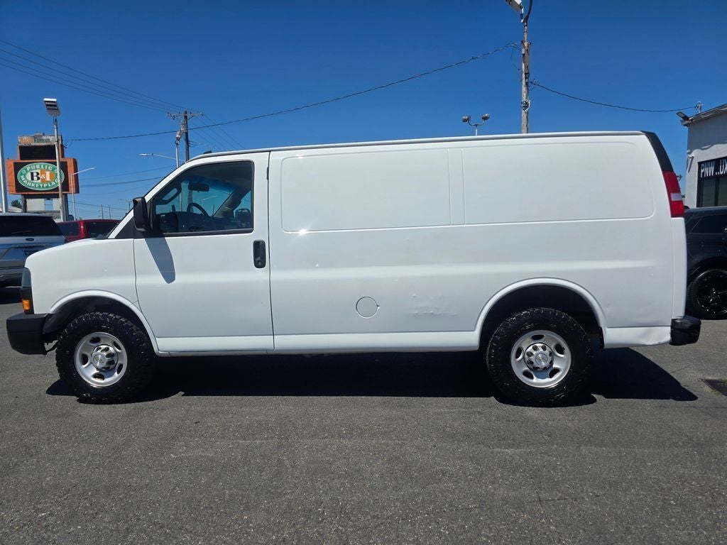 2023 Chevrolet Express 2500 Work Van Cargo