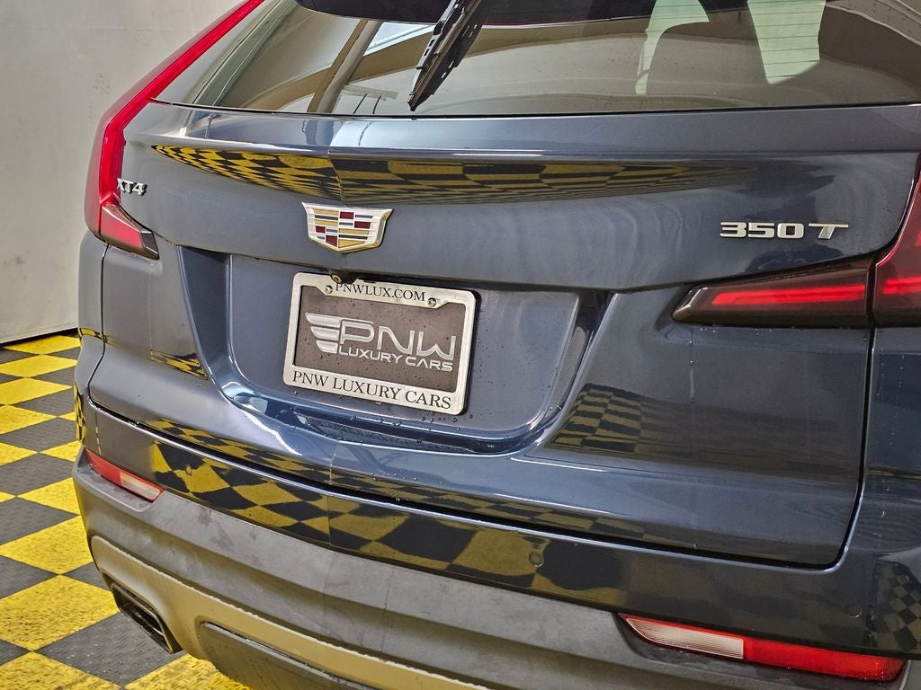 2020 Cadillac XT4 Premium Luxury