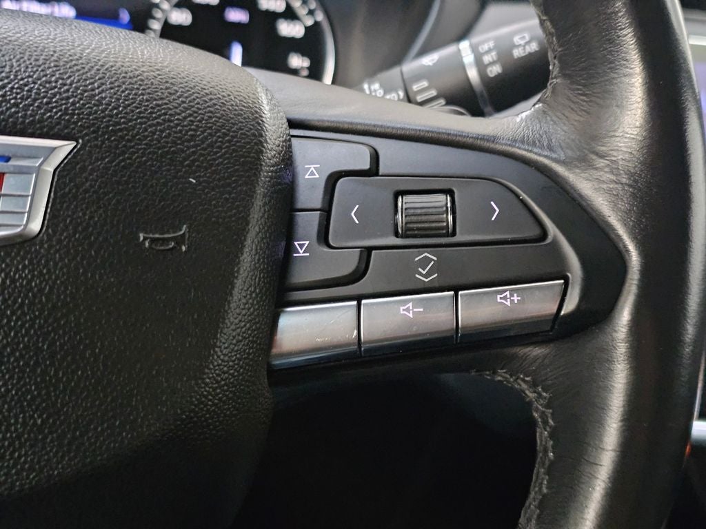 2020 Cadillac XT4 Premium Luxury