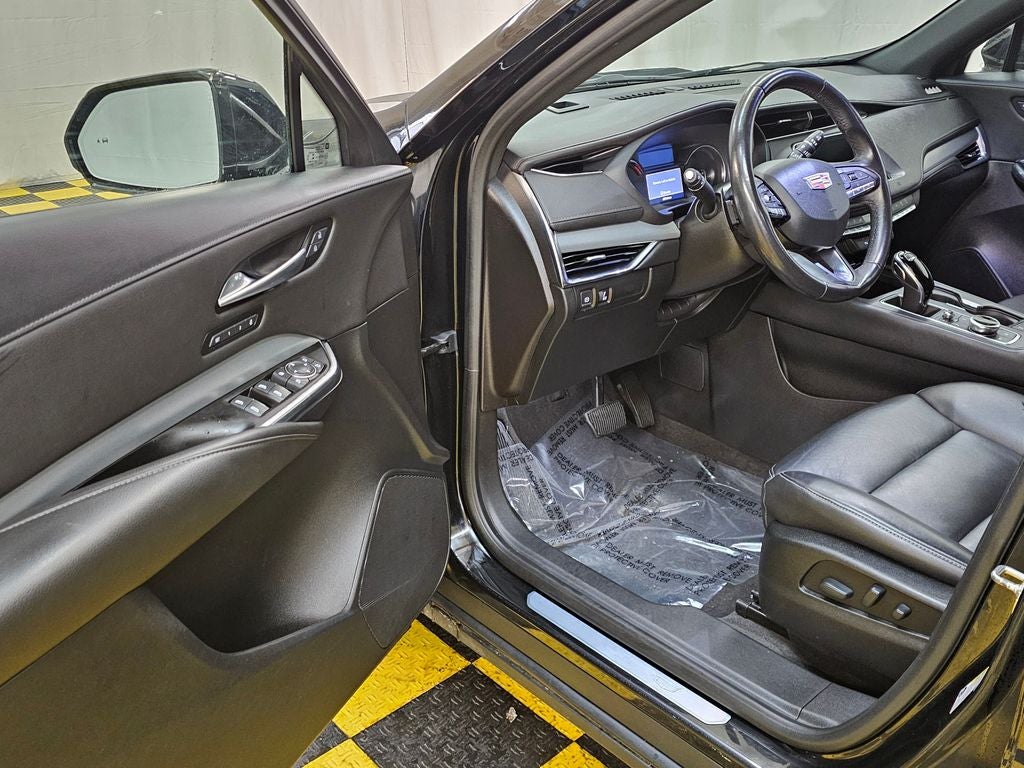 2020 Cadillac XT4 Premium Luxury