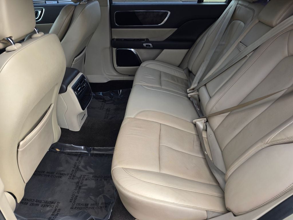 2017 Lincoln Continental Select