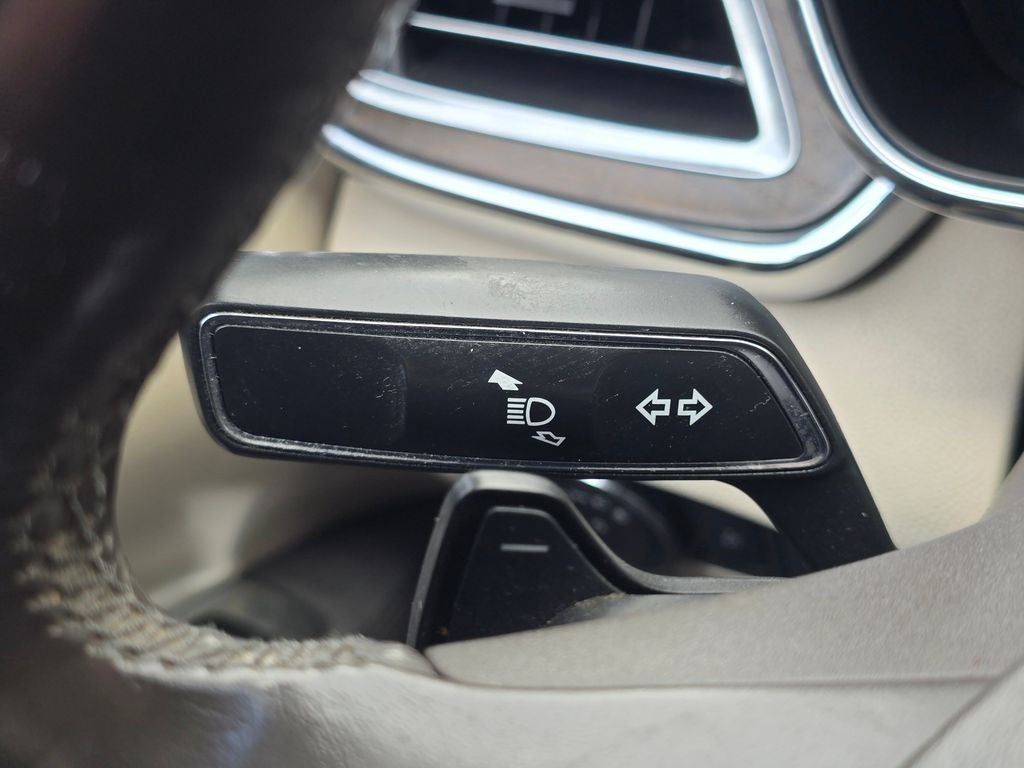 2017 Lincoln Continental Select