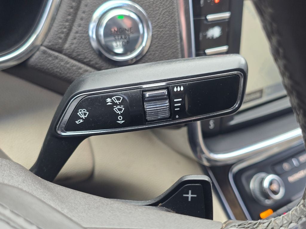 2017 Lincoln Continental Select