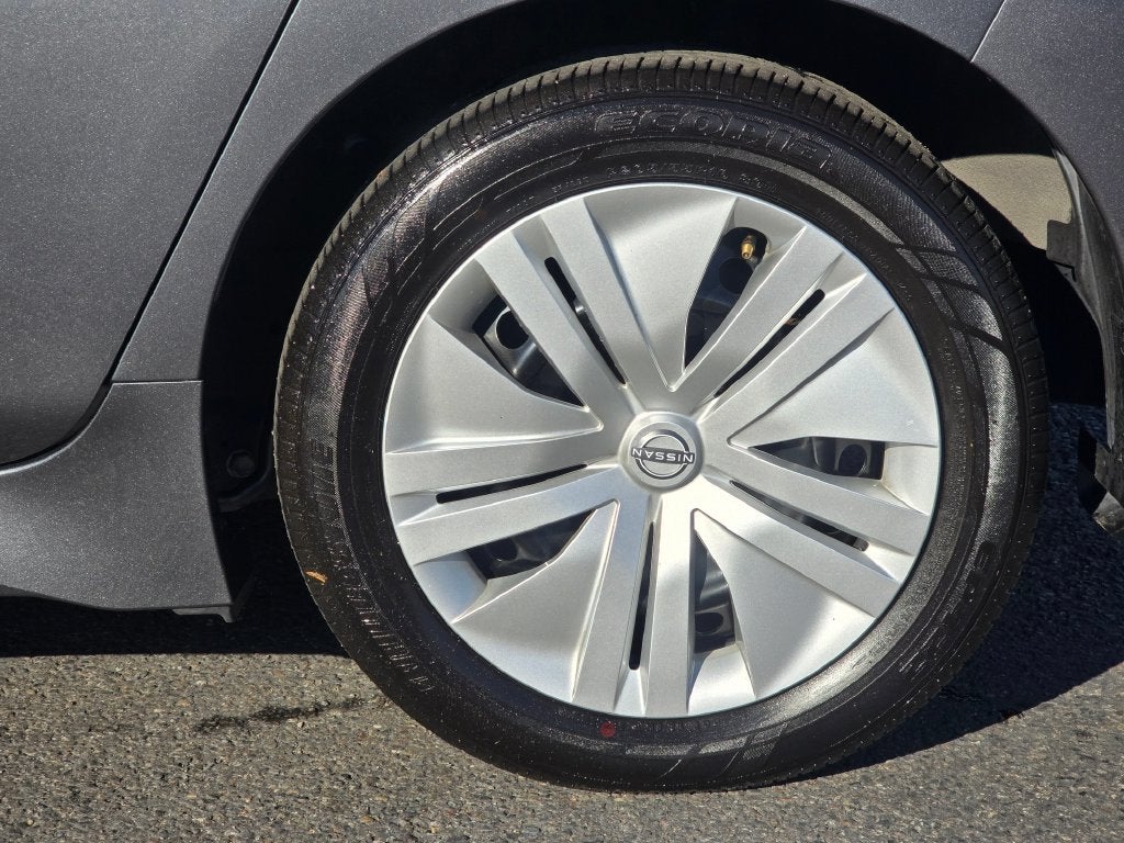 2025 Nissan Leaf S