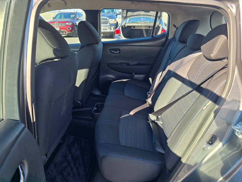 2025 Nissan Leaf S