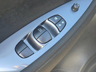 2025 Nissan Leaf S