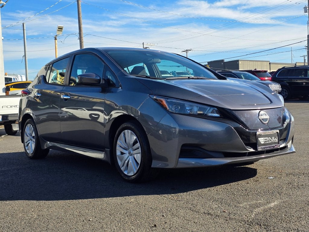 2025 Nissan Leaf S