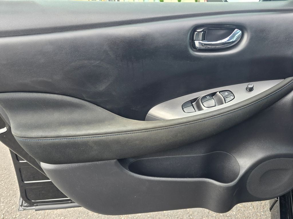 2024 Nissan Leaf S