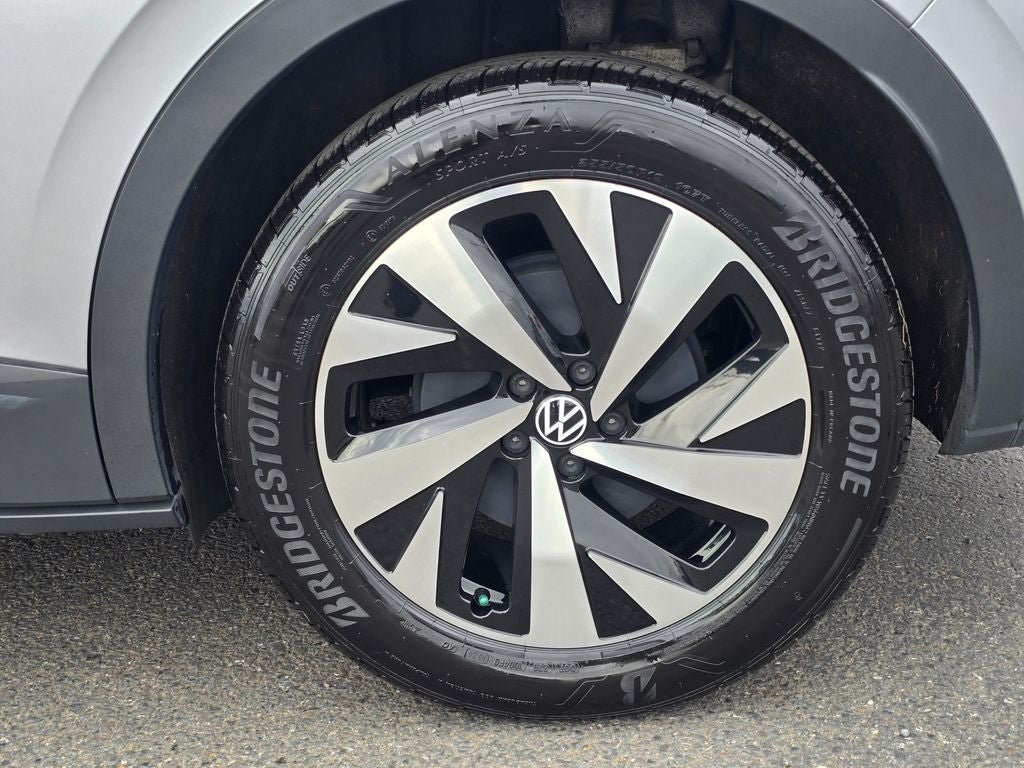 2023 Volkswagen ID.4 Pro