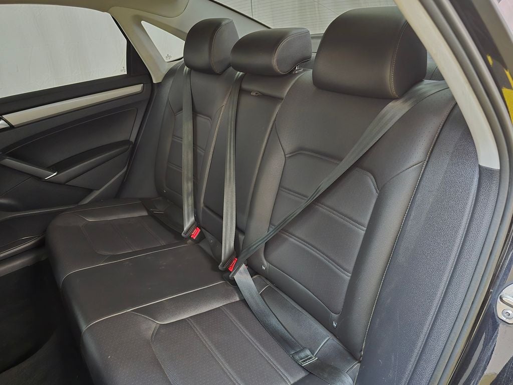 2021 Volkswagen Passat 2.0T SE