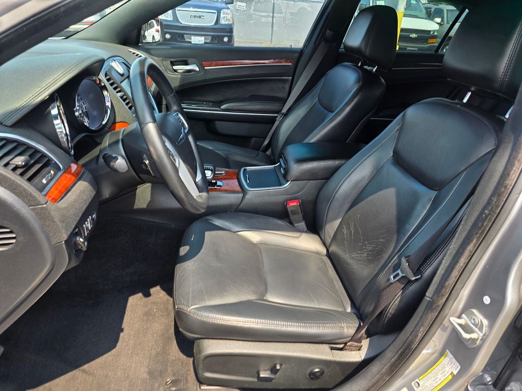 2013 Chrysler 300 Base