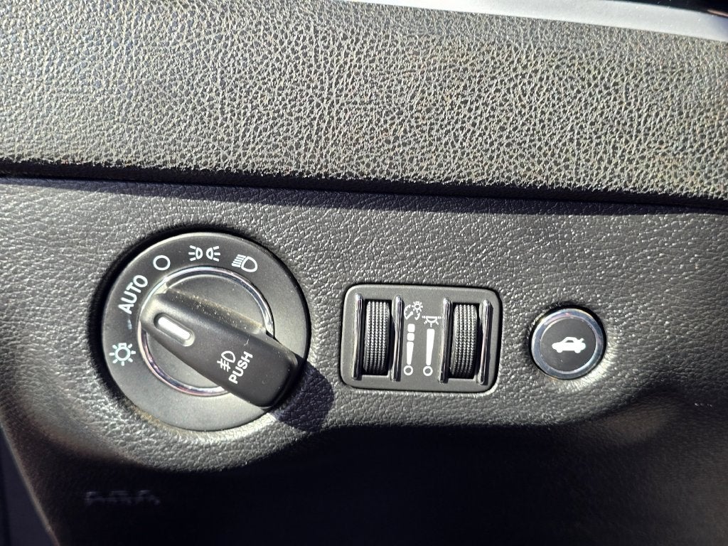 2019 Chrysler 300 S