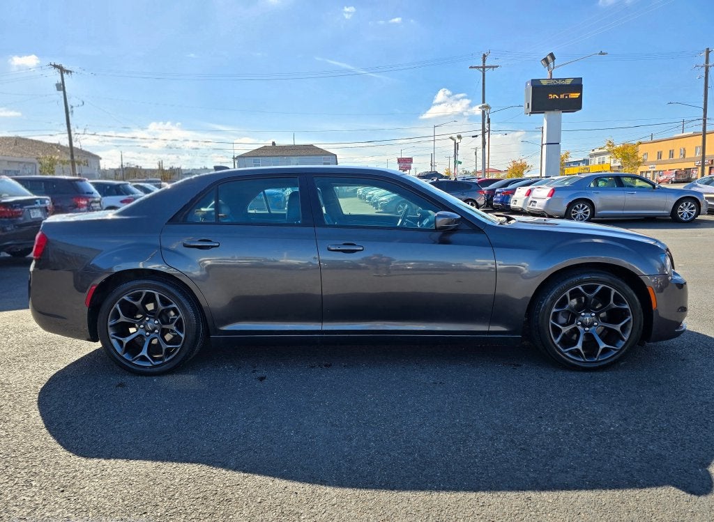 2019 Chrysler 300 S