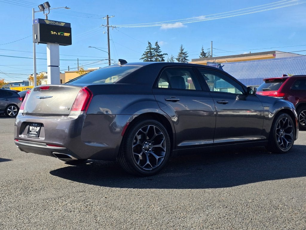 2019 Chrysler 300 S