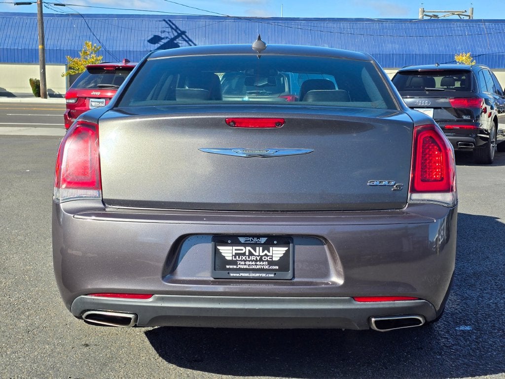 2019 Chrysler 300 S