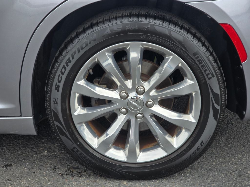 2018 Chrysler 300 Limited