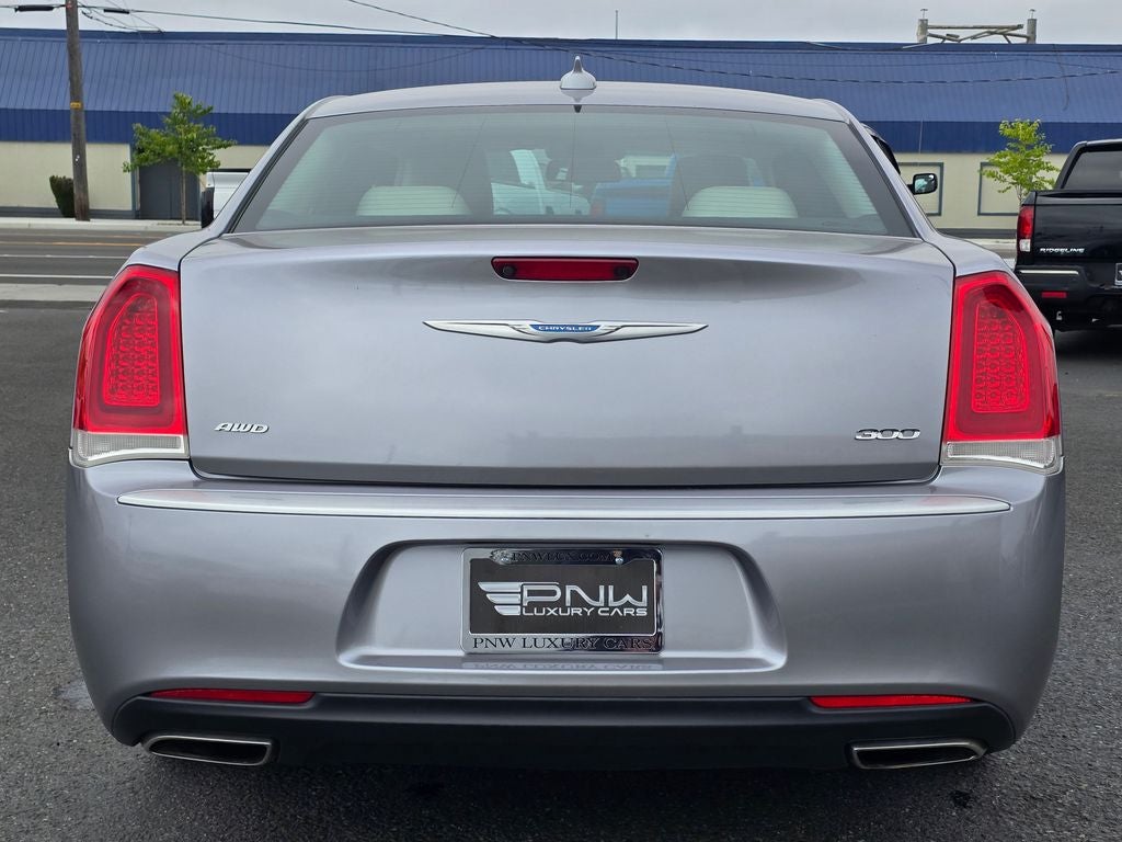 2018 Chrysler 300 Limited