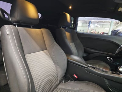 2017 Dodge Challenger SXT