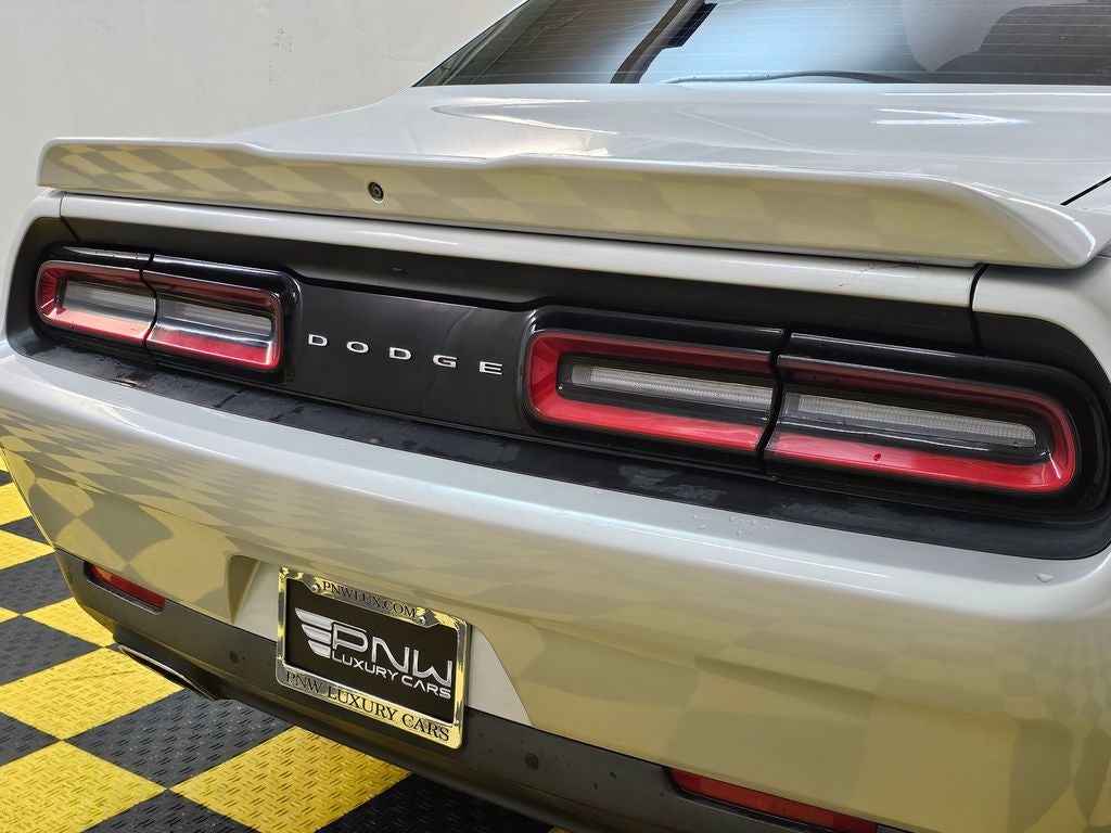 2020 Dodge Challenger SXT