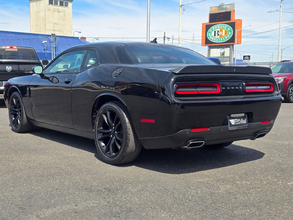 2016 Dodge Challenger SXT