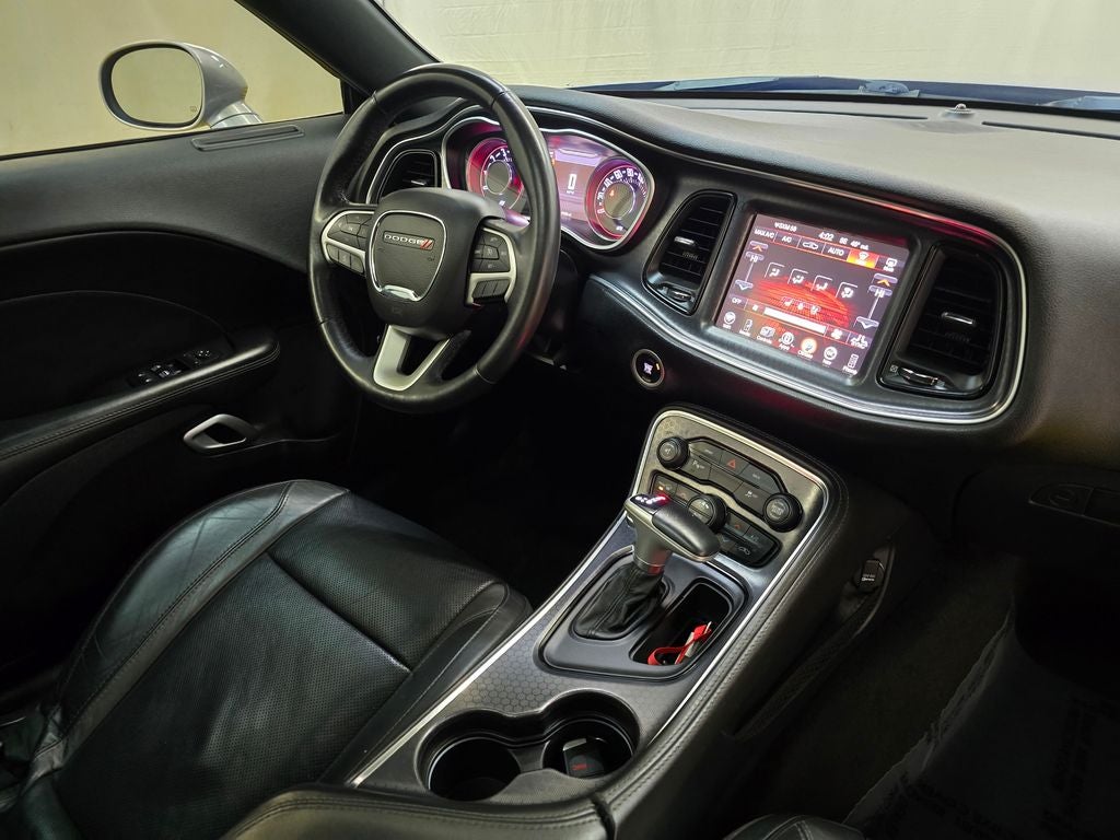 2015 Dodge Challenger SXT