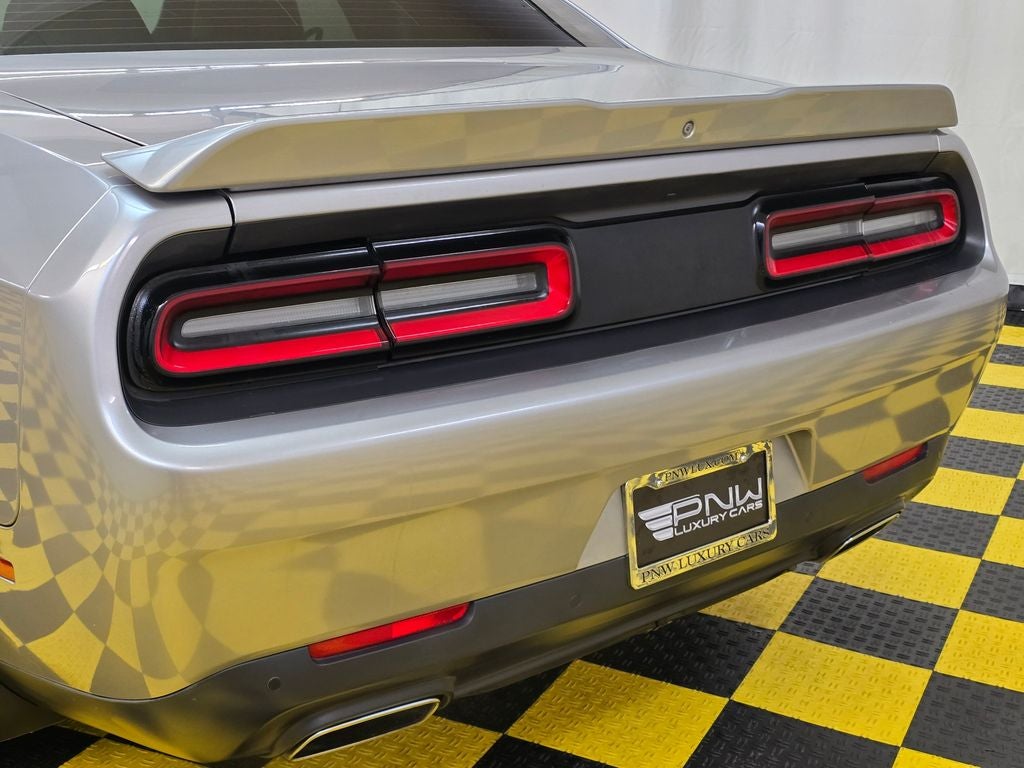 2015 Dodge Challenger SXT