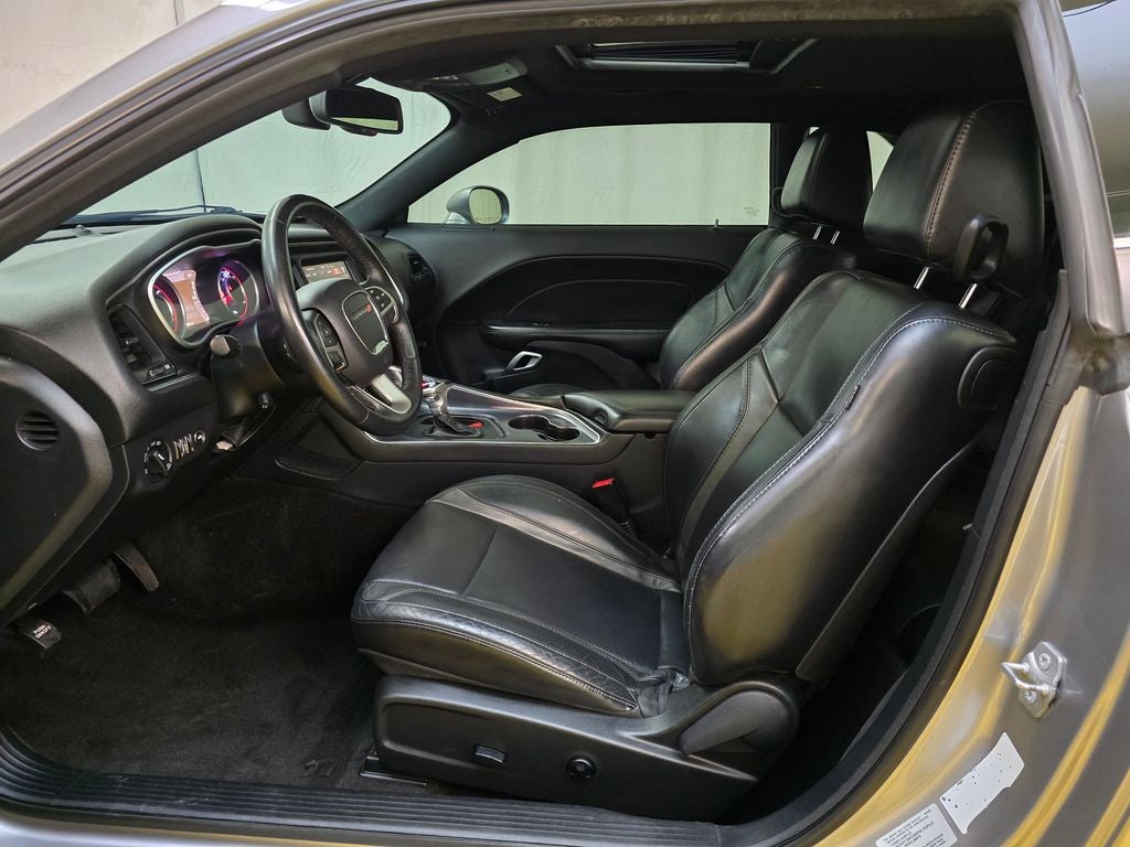 2015 Dodge Challenger SXT