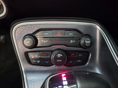 2015 Dodge Challenger SXT