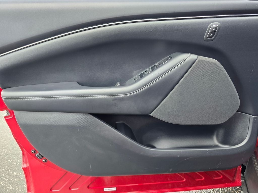 2022 Ford Mustang Mach-E Select