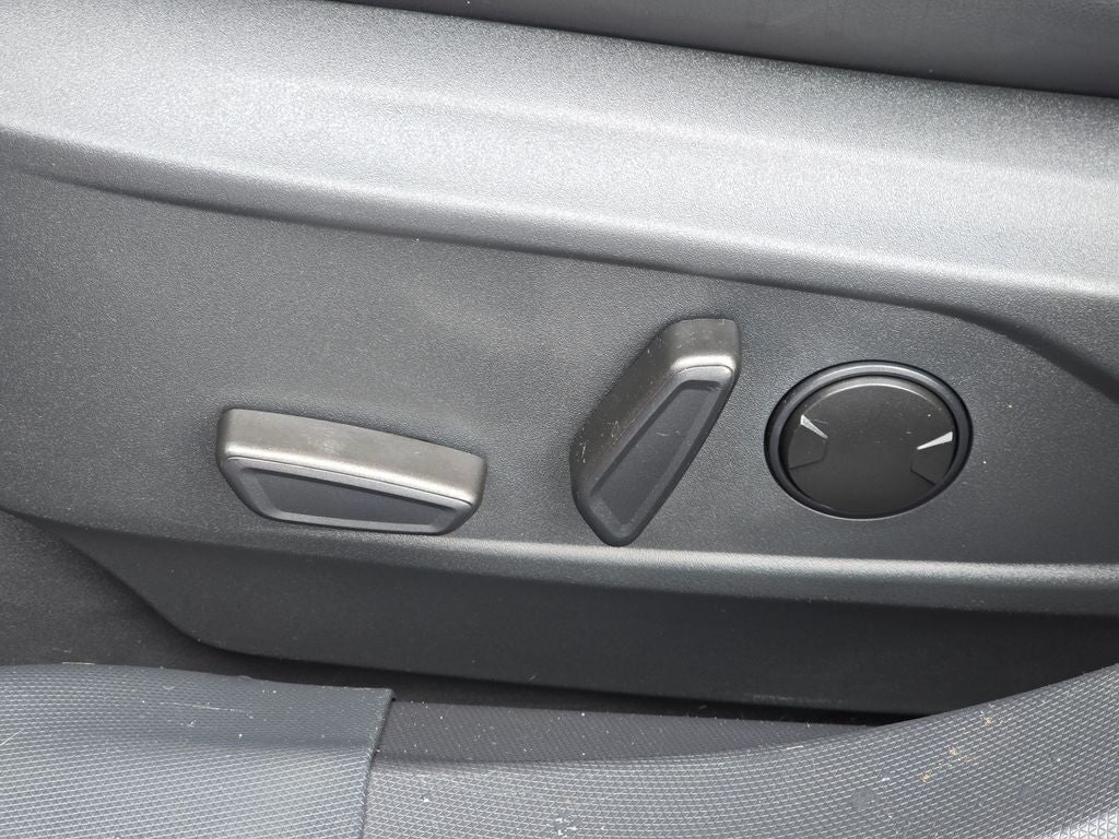 2022 Ford Mustang Mach-E Select