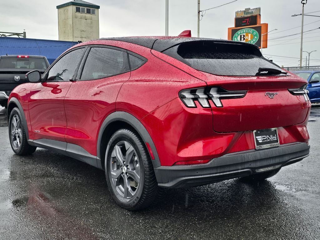 2022 Ford Mustang Mach-E Select