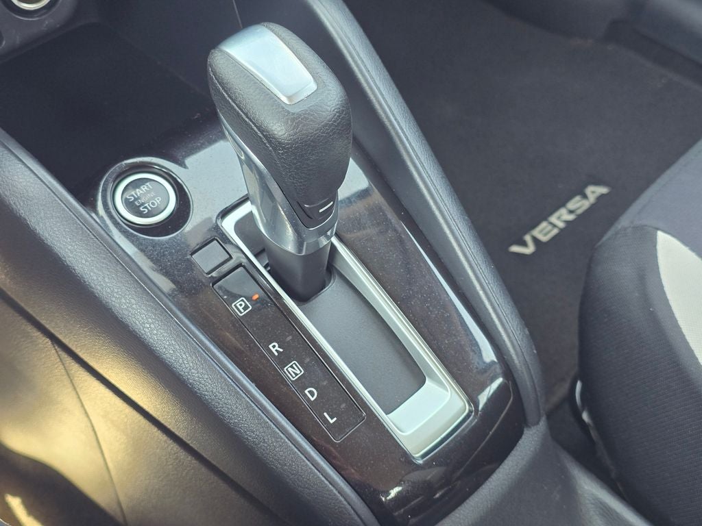 2021 Nissan Versa 1.6 SV