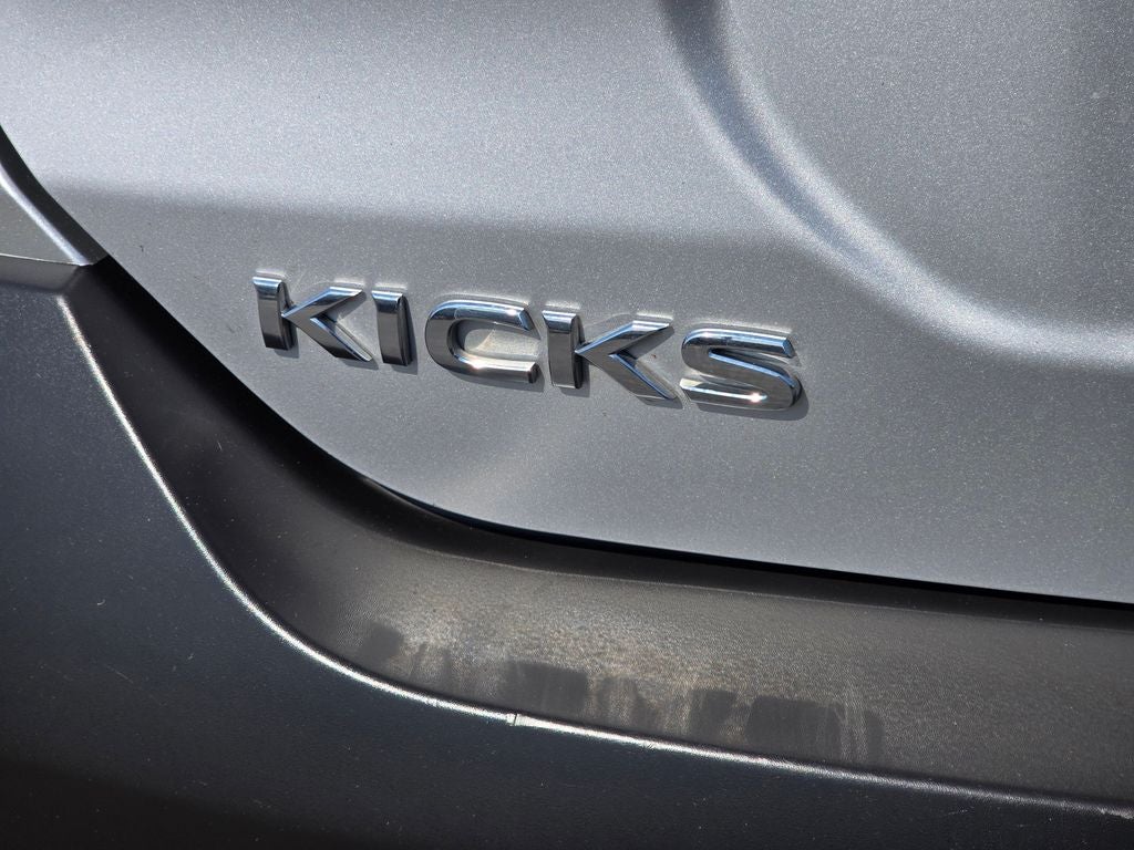 2020 Nissan Kicks S