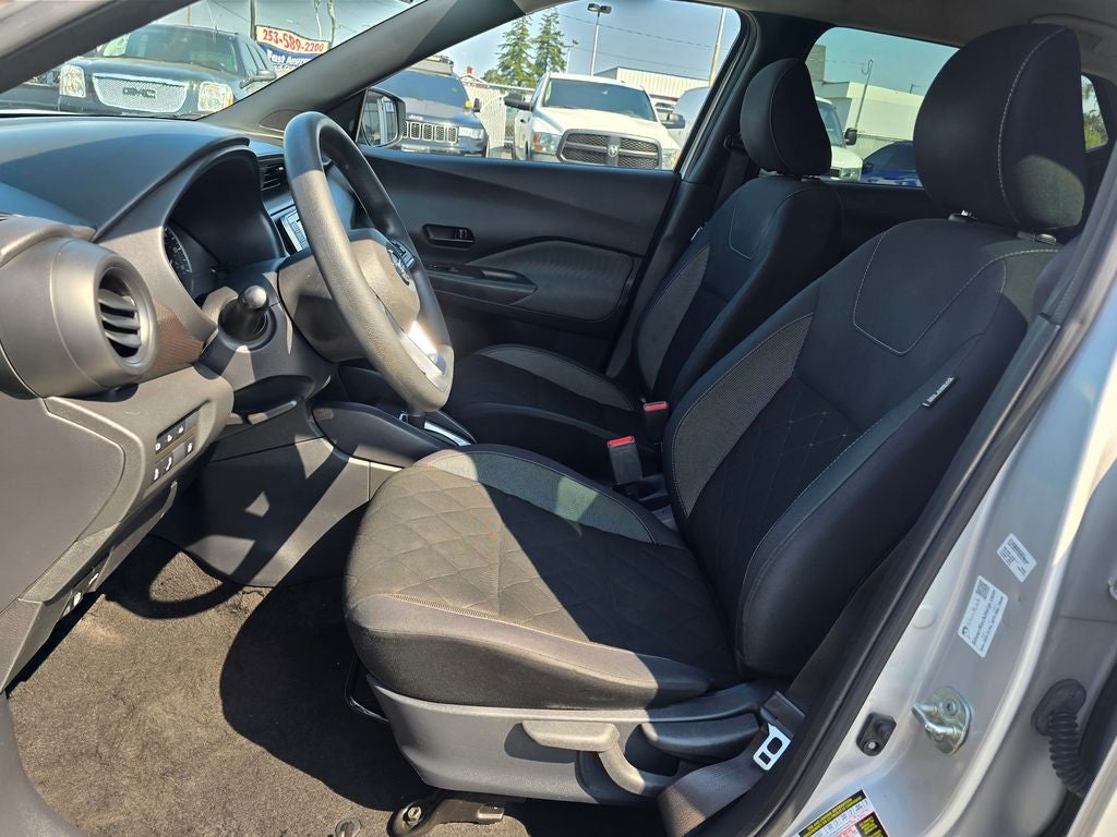 2020 Nissan Kicks S