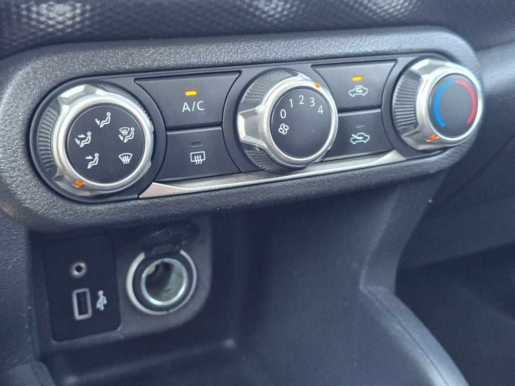 2020 Nissan Kicks S