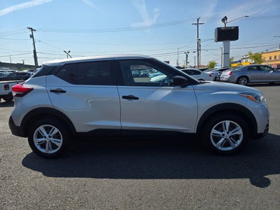 2020 Nissan Kicks S